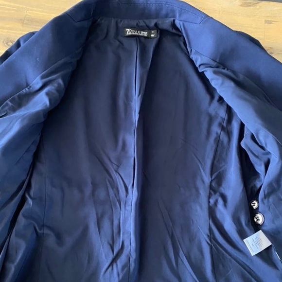 NY & Co. Navy blue blazer, size 12 - Picture 6 of 7